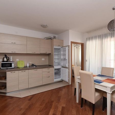 Appartement Apartamenti Enjoy à Petrovac Extérieur photo