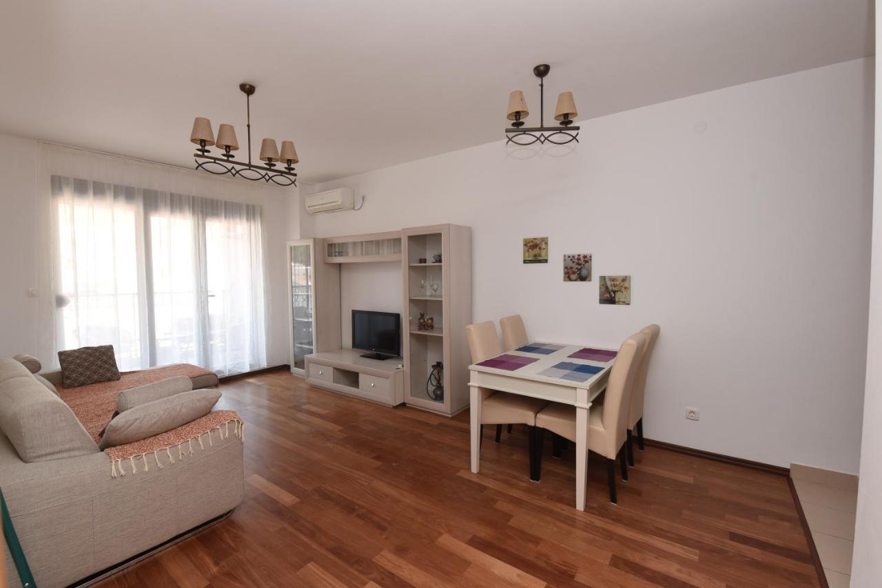 Appartement Apartamenti Enjoy à Petrovac Extérieur photo
