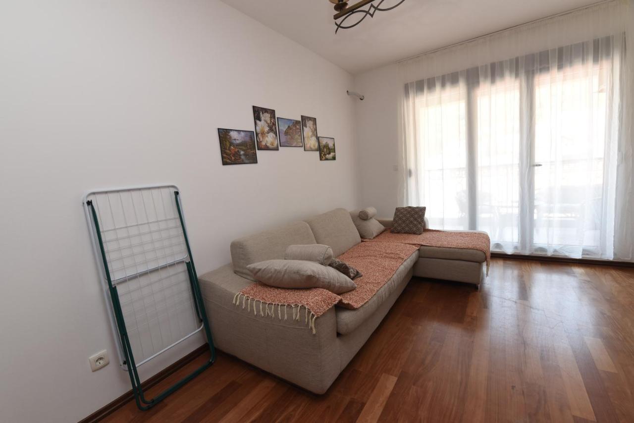 Appartement Apartamenti Enjoy à Petrovac Extérieur photo