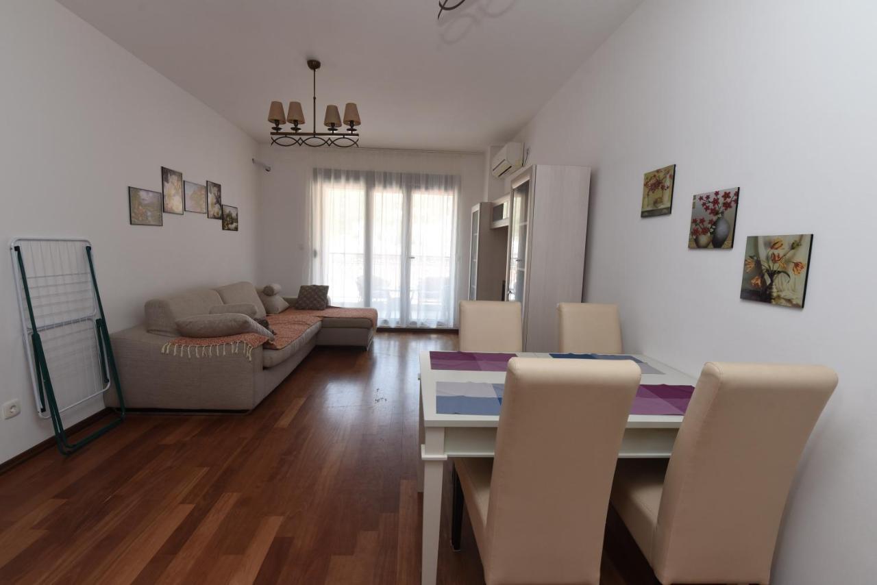 Appartement Apartamenti Enjoy à Petrovac Extérieur photo