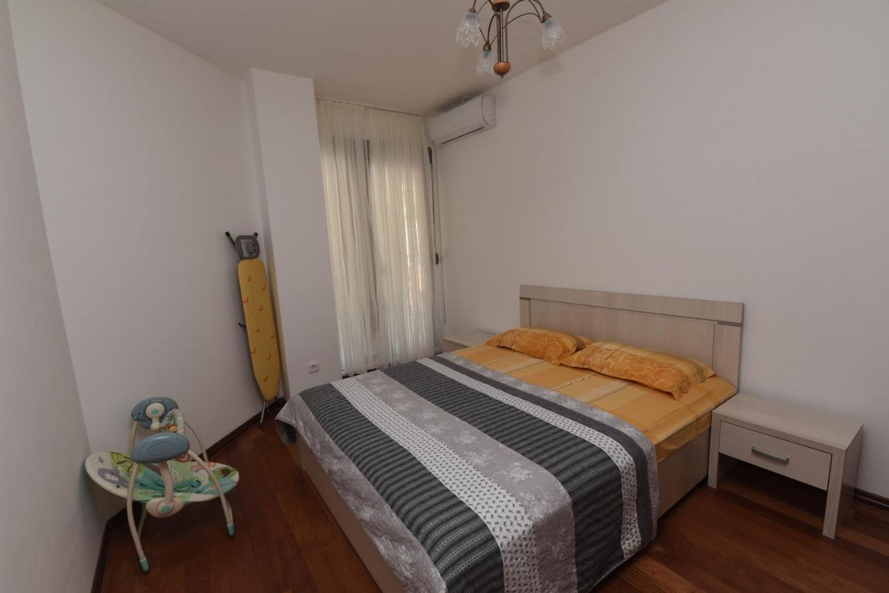 Appartement Apartamenti Enjoy à Petrovac Extérieur photo