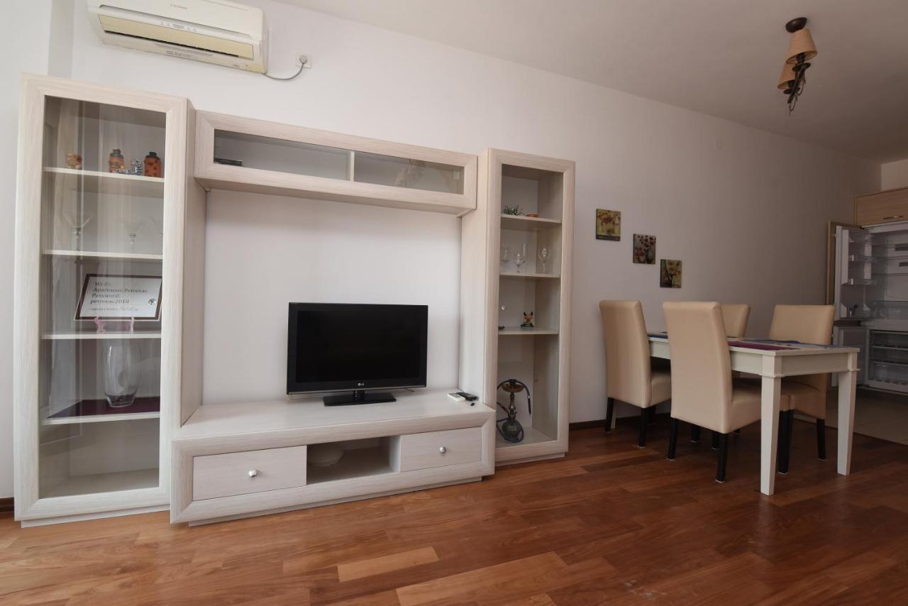Appartement Apartamenti Enjoy à Petrovac Extérieur photo
