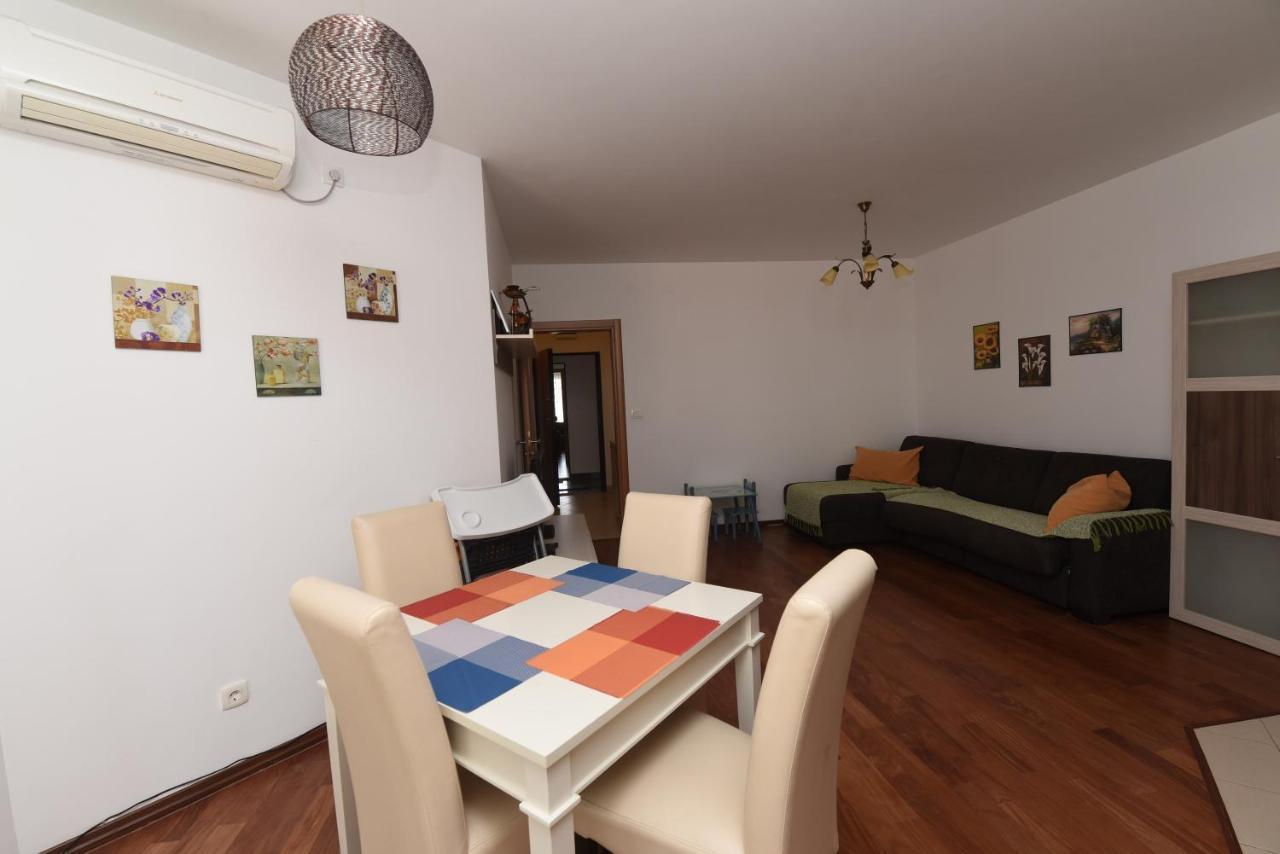 Appartement Apartamenti Enjoy à Petrovac Extérieur photo