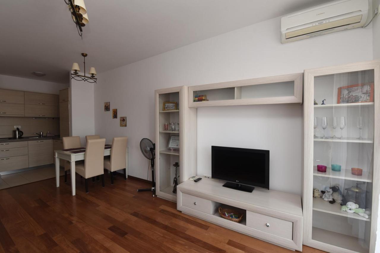 Appartement Apartamenti Enjoy à Petrovac Extérieur photo