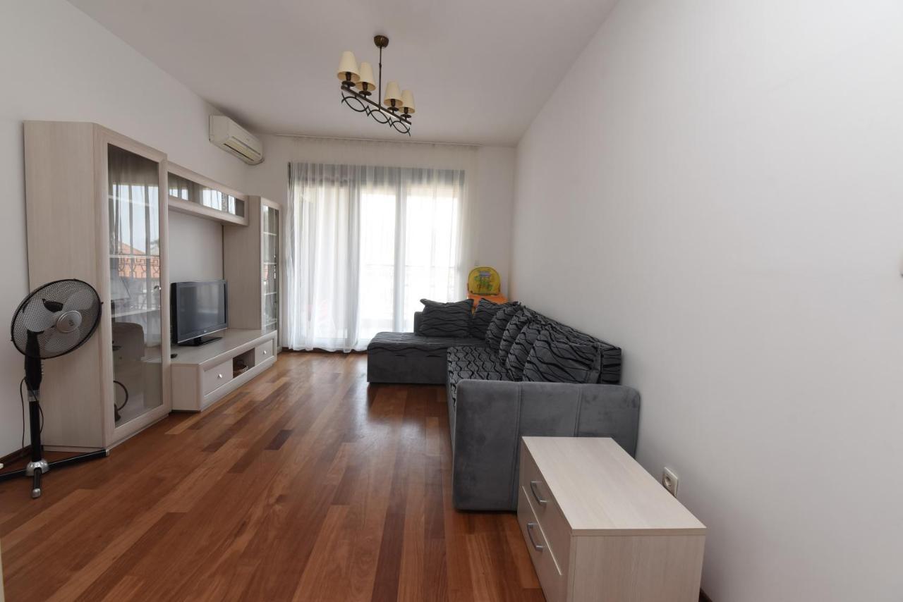 Appartement Apartamenti Enjoy à Petrovac Extérieur photo