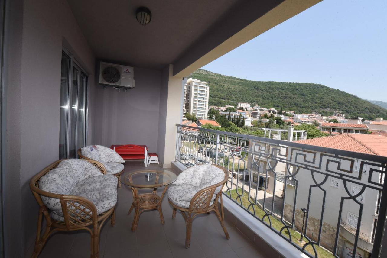 Appartement Apartamenti Enjoy à Petrovac Extérieur photo