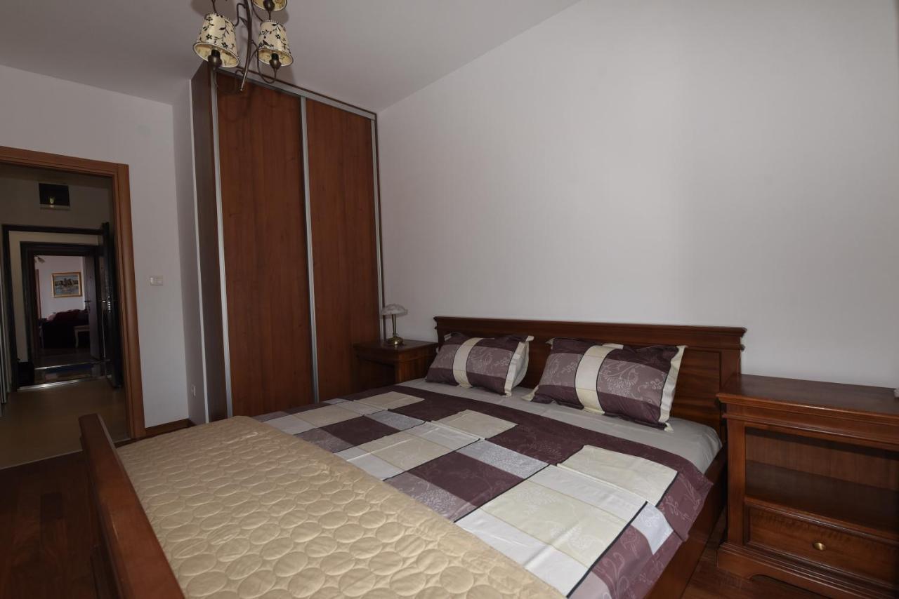 Appartement Apartamenti Enjoy à Petrovac Extérieur photo
