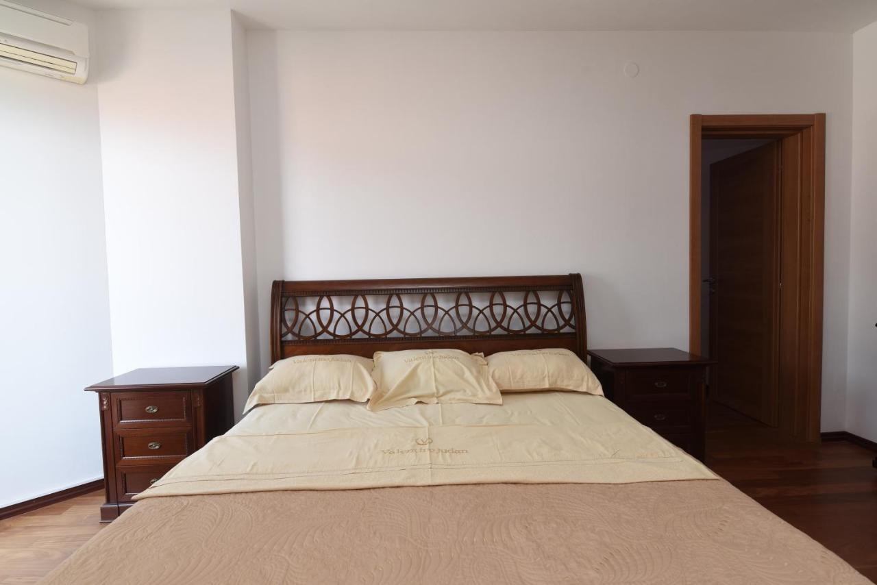 Appartement Apartamenti Enjoy à Petrovac Extérieur photo