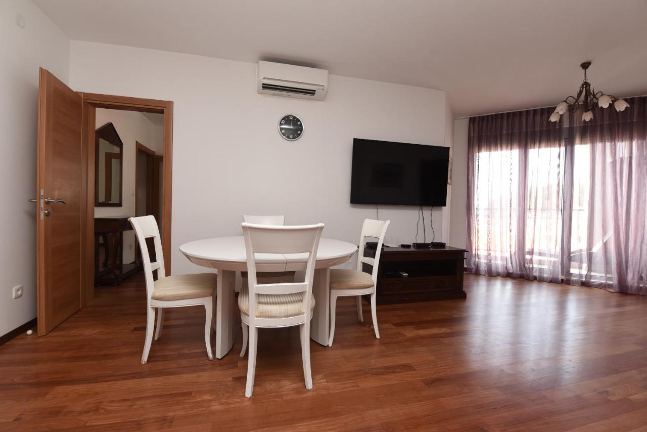 Appartement Apartamenti Enjoy à Petrovac Extérieur photo