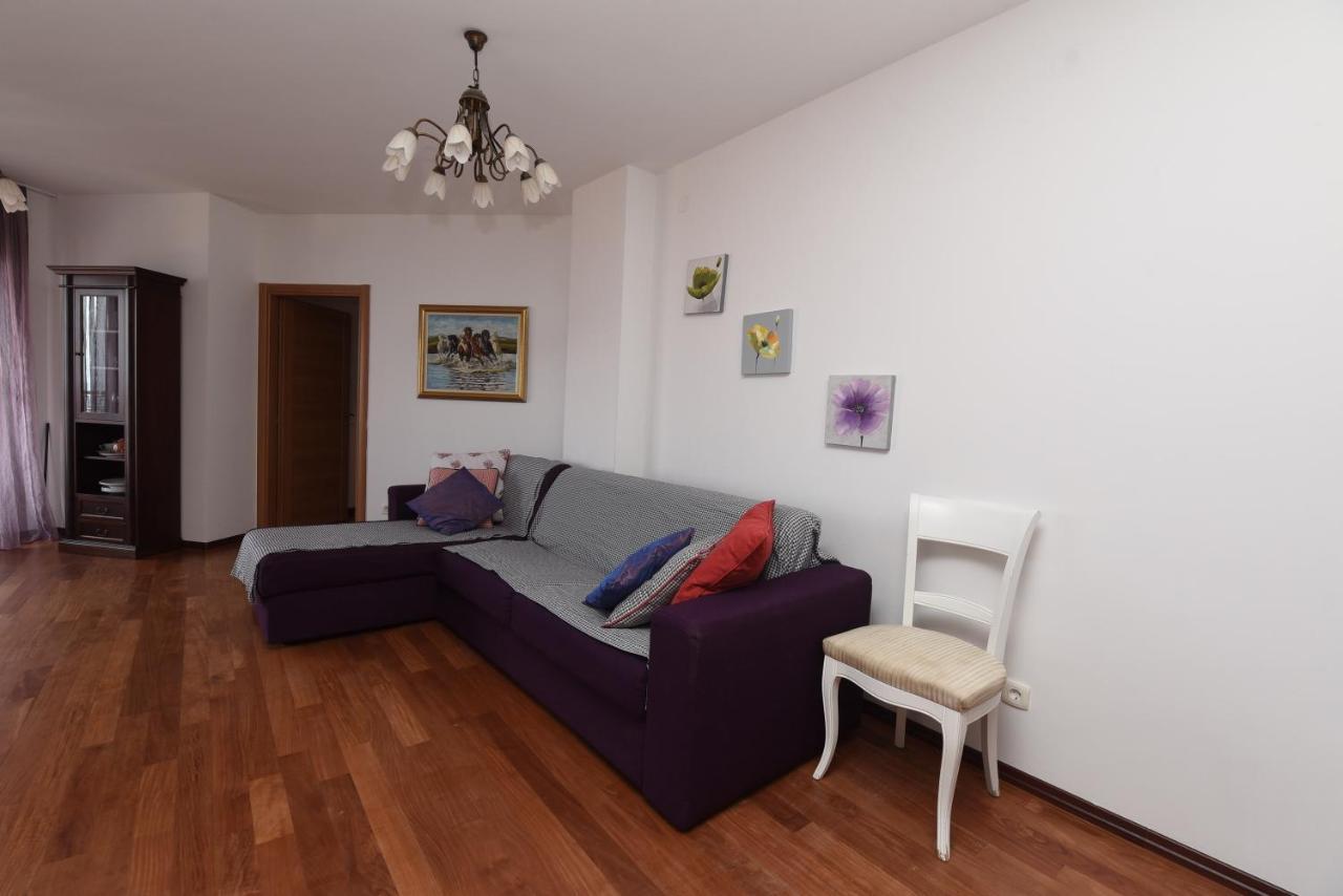 Appartement Apartamenti Enjoy à Petrovac Extérieur photo