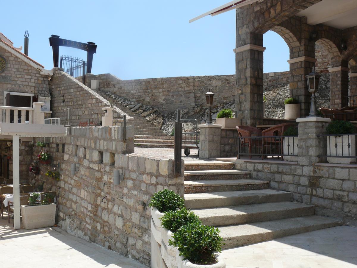Appartement Apartamenti Enjoy à Petrovac Extérieur photo